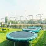 trampolines om op te springen van 't Roren ijsje